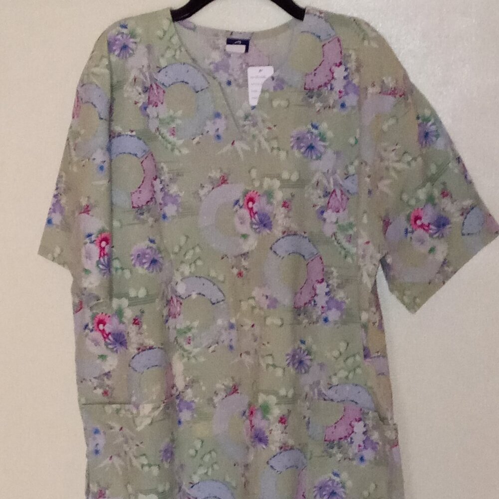 Barco Floral Green/Multicolor L Scrub Top